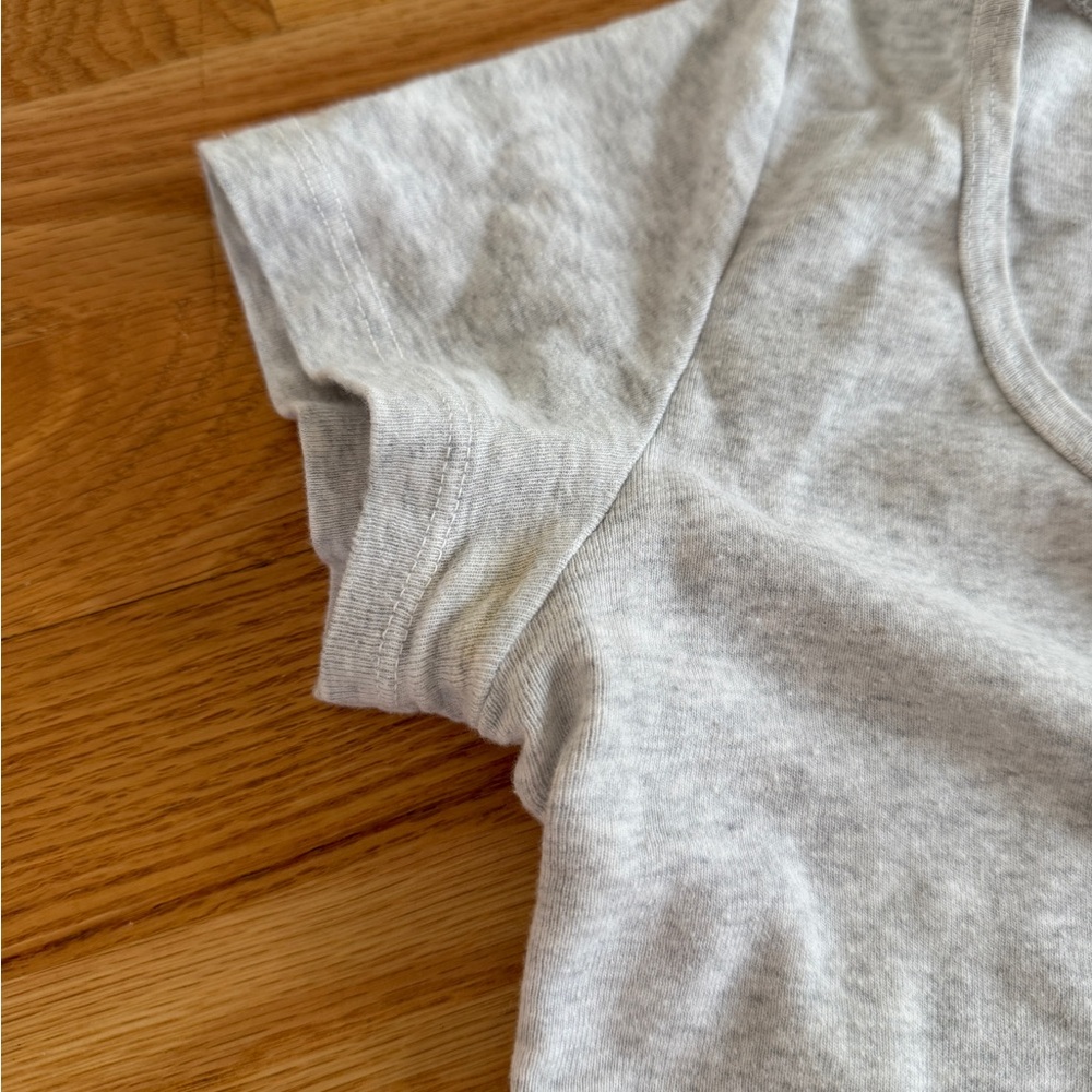 Brandy Melville light grey button top crop top - Picture 3 of 5